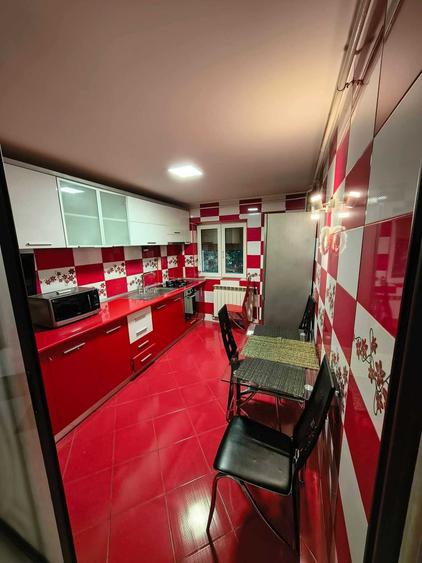 Apartament cu 3 camere în Barieră