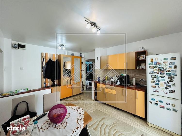 Apartament cu 2 camere decomandat în Calea Dumbrăvii