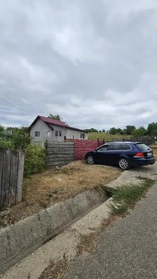 Casă cu 3 camere în Ciurea
