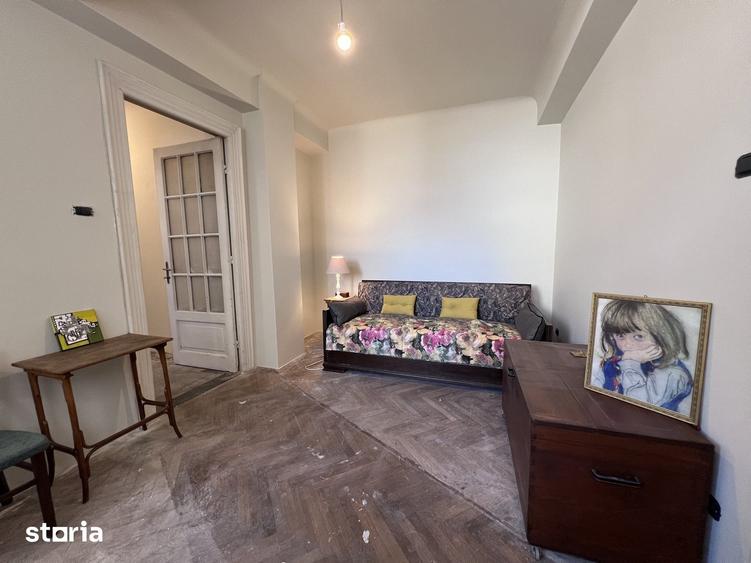 Apartament cu 3 camere în Centrul Istoric