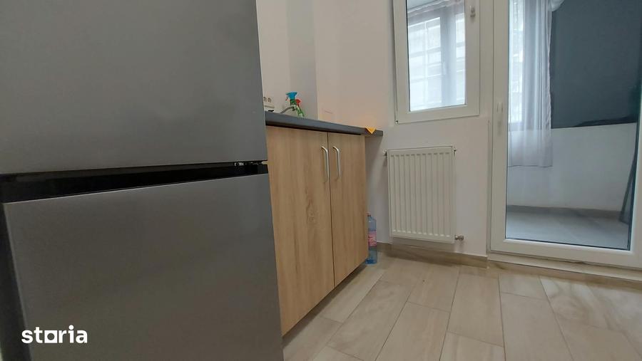 Apartament cu 2 camere în Apărătorii Patriei