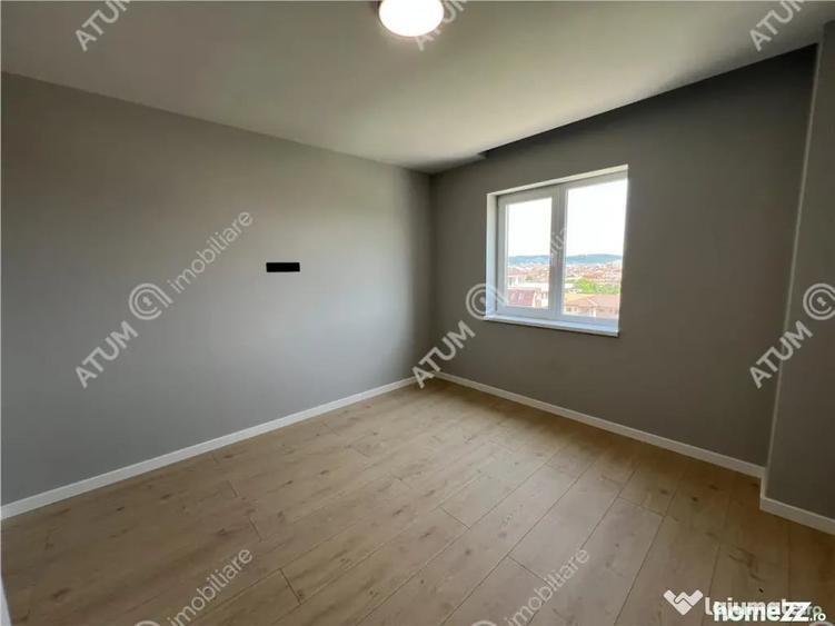 Apartament cu 3 camere decomandat în Piața Cluj