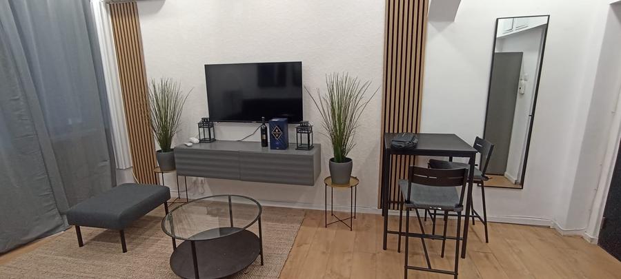 Apartament cu 2 camere în Romană