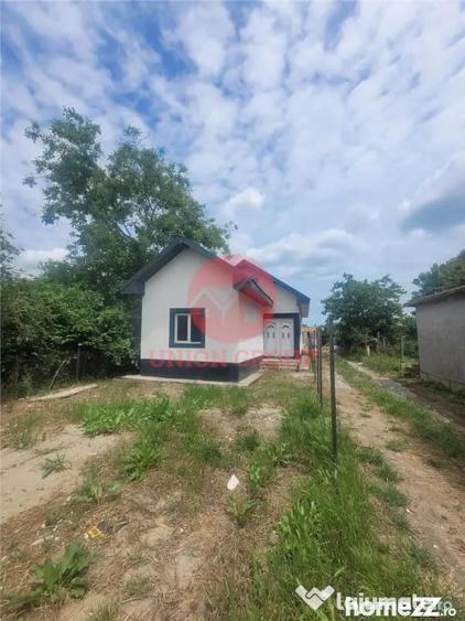 Casă cu 3 camere cu Teren 230 Mp în Lumina