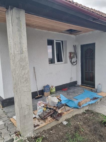 Casă cu 2 camere cu Teren 224 Mp în Copăceni