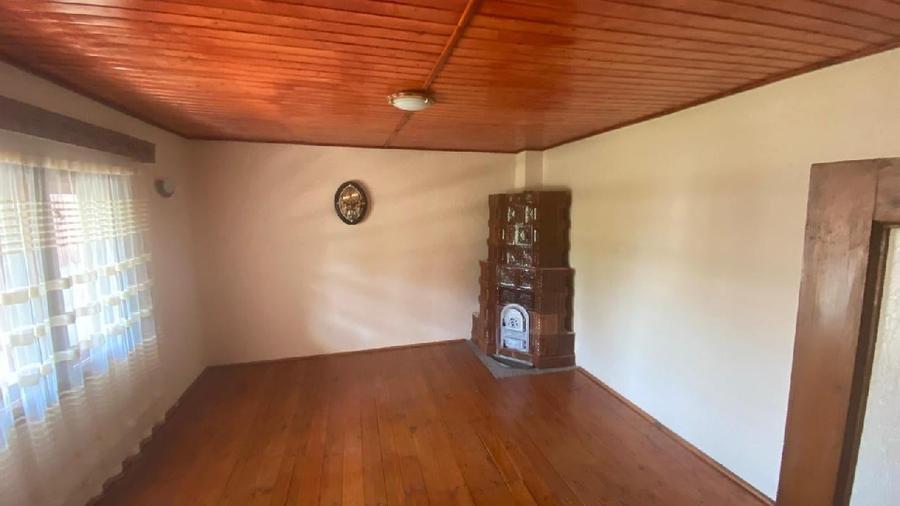 Casă individuală cu 4 camere cu Teren 400 Mp în Moroeni