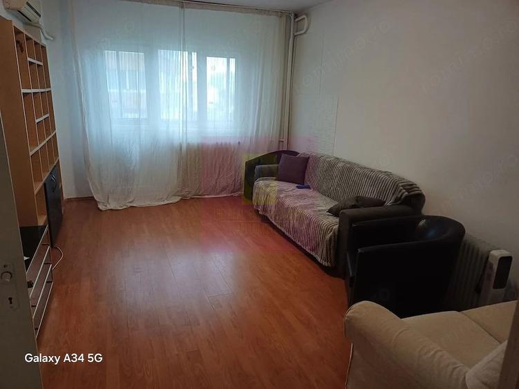 Apartament cu 2 camere semidecomandat în Uverturii