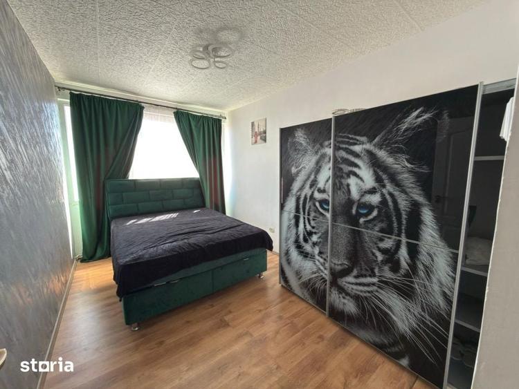 Apartament cu 3 camere semidecomandat în Democrației