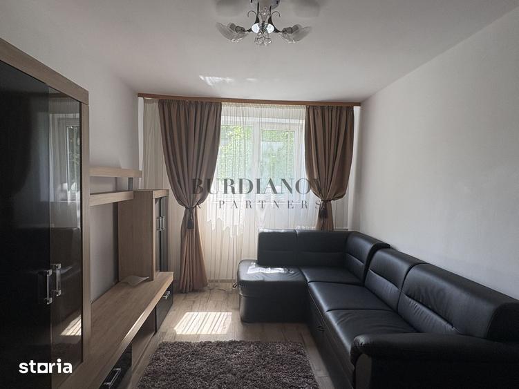 Apartament cu 3 camere decomandat în Colentina