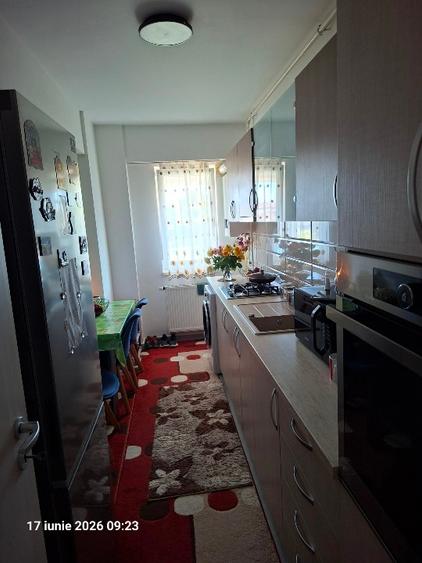 Apartament cu 2 camere decomandat, mobilat în Tomis Nord