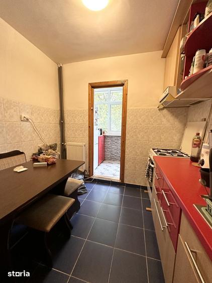 Apartament cu 2 camere decomandat în Nicolina