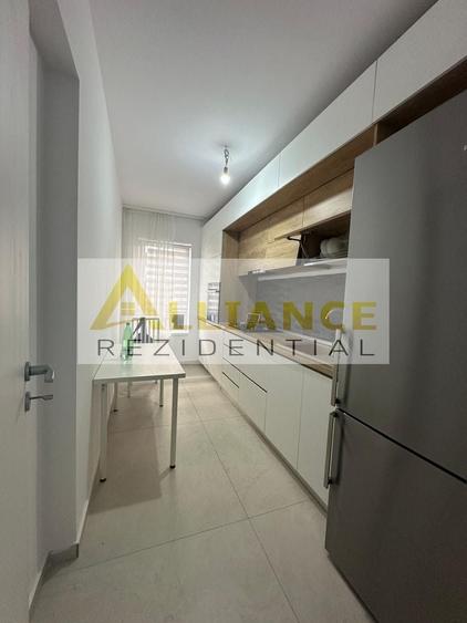 Apartament cu 2 camere decomandat, mobilat în Central