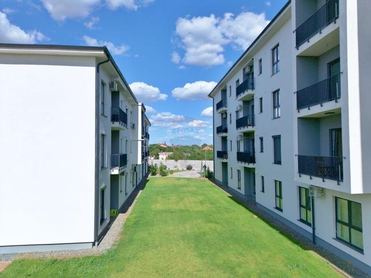 Apartament cu 2 camere semidecomandat în Grădiște