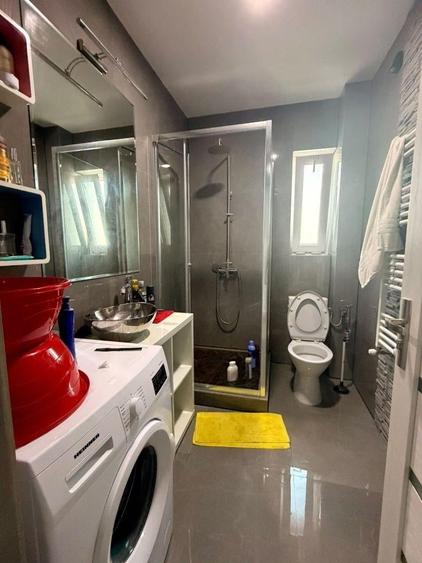 Garsonieră decomandată, mobilată în Ișalnița