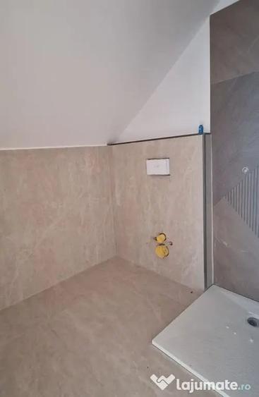 Casa situata in Lumina zona baza sportiva - 12