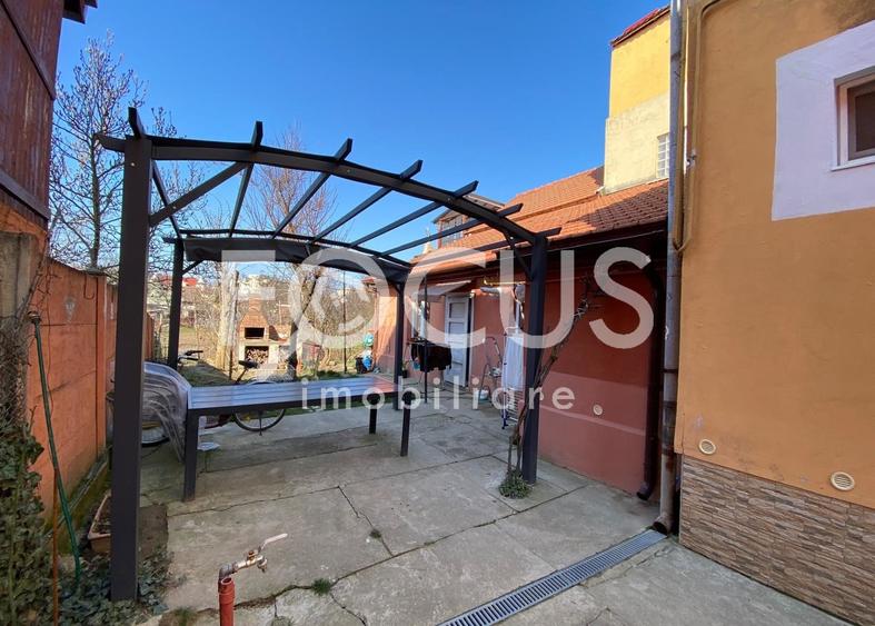 Duplex cu 3 camere cu Canalizare în Crișan