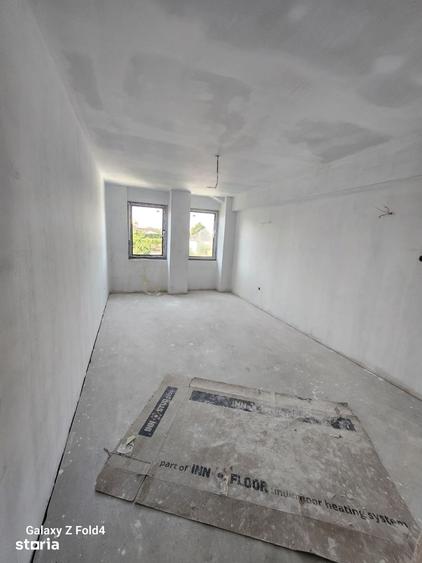 Casă cu 6 camere cu Teren 390 Mp în Independenței