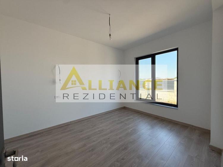 Casă cu 3 camere în Berceni
