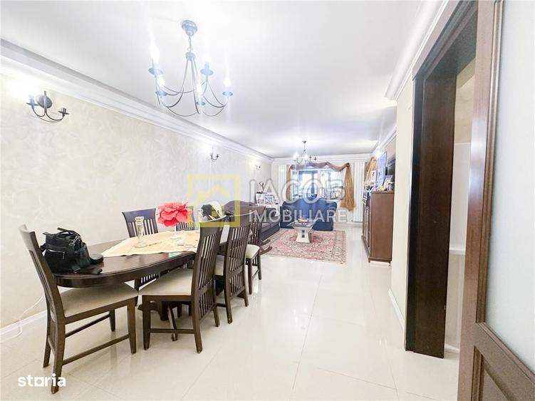 Apartament cu 3 camere decomandat în Central