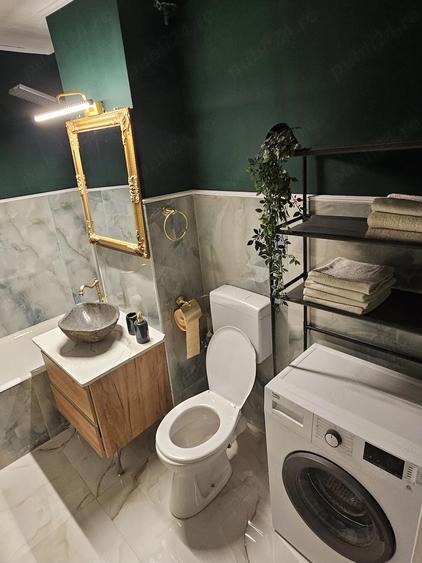 Apartament cu 2 camere decomandat în Exterior Vest