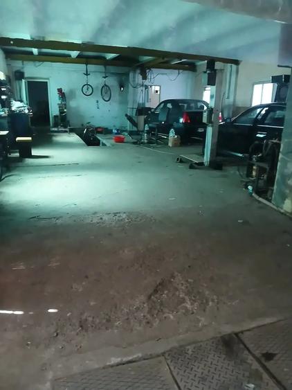 Casă cu Teren 250 Mp în Central