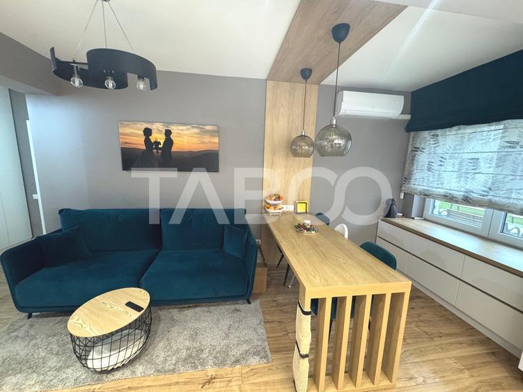 Apartament cu 3 camere semidecomandat, mobilat în Turnișor