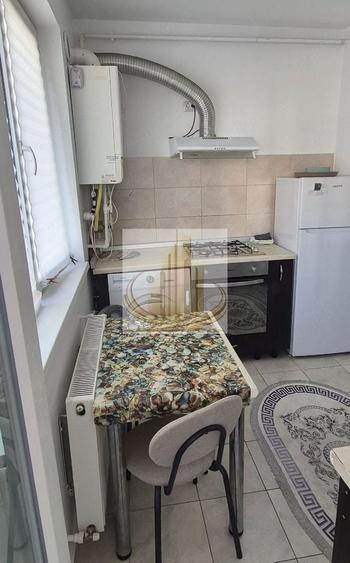 Apartament cu 2 camere decomandat, mobilat în Metalurgiei