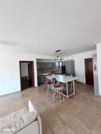 Apartament cu 2 camere decomandat, mobilat în Romană