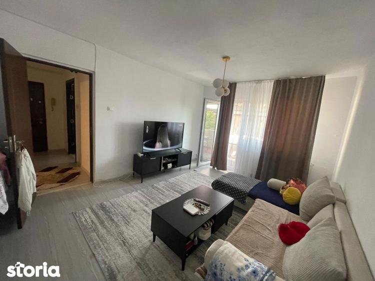 Apartament cu 3 camere în 1 Mai