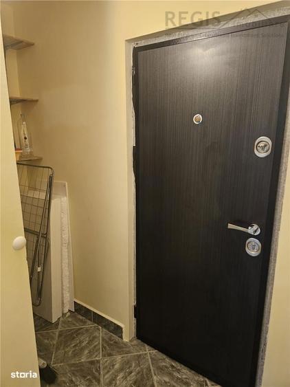 Apartament cu 2 camere, mobilat în Est