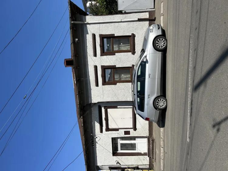 Casă cu 4 camere în Ultracentral