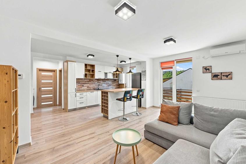 Apartament cu 3 camere decomandat în Valea Lupului