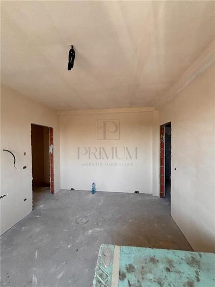 Duplex cu 4 camere cu Canalizare în Moșnița Nouă
