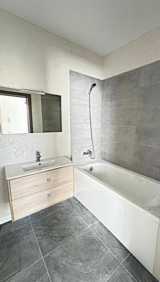 Apartament cu 2 camere decomandat în Tomis Plus