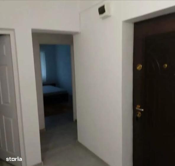 Apartament cu 2 camere decomandat în Nicolina