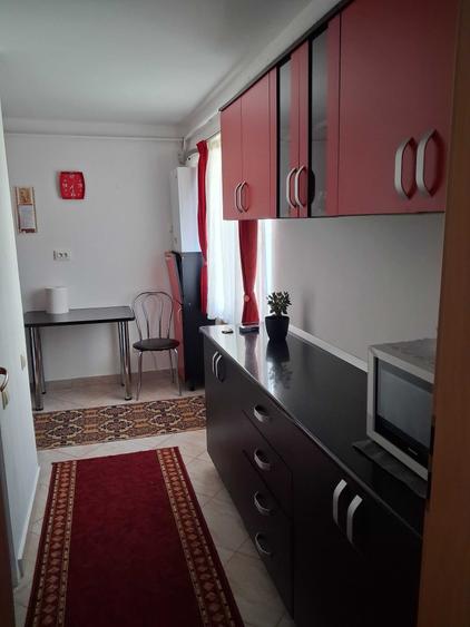 Apartament cu 2 camere decomandat în Exterior Vest
