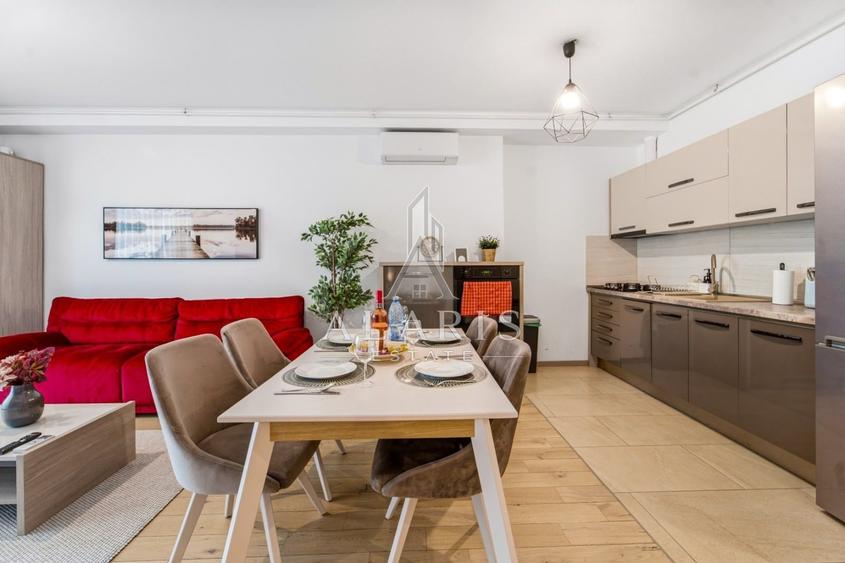 Apartament cu 3 camere semidecomandat, mobilat în Take Ionescu
