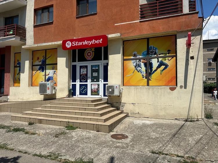 Spațiu comercial, de 145 mp, în Exterior Vest