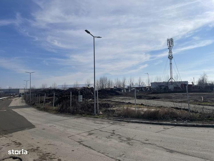 Teren de 3678 mp, în Central