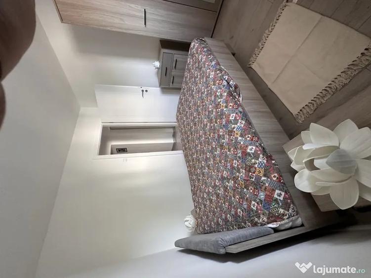 Apartament cu 3 camere decomandat în Iosia