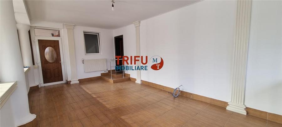 Casă individuală cu 4 camere cu Garaj în Micești