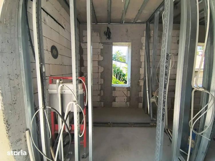 Casă cu 4 camere cu Teren 370 Mp în Dorobanți