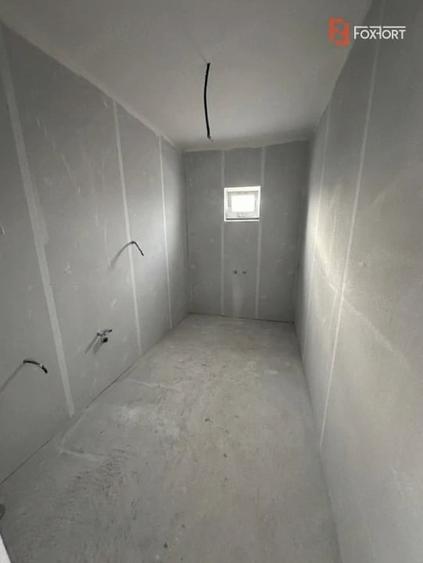 Casă cu 3 camere cu Teren 270 Mp în Moșnița Nouă