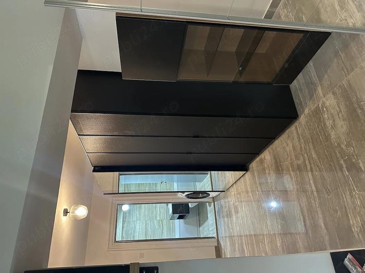 Apartament cu 3 camere nedecomandat în Tei
