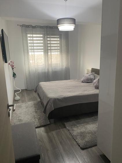 Apartament cu 2 camere decomandat în Berceni