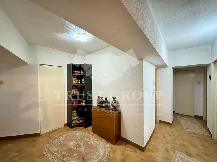 Apartament cu 4 camere decomandat, mobilat în Știrbei Vodă