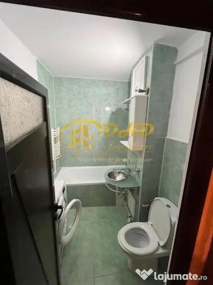 Apartament cu 2 camere decomandat în Piața Unirii