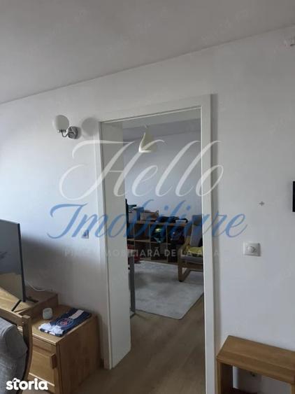 Apartament cu 3 camere semidecomandat, mobilat în Florești