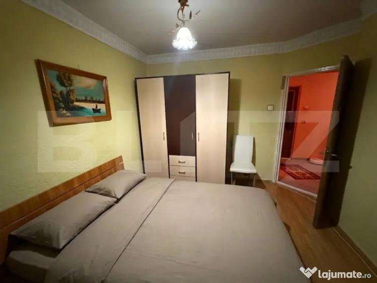 Apartament cu 4 camere decomandat în Dacia