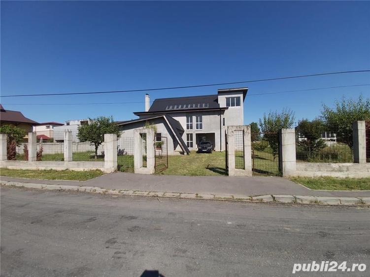Casă cu 6 camere cu Teren 3000 Mp în Mogoșoaia